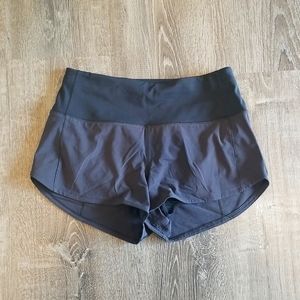Lululemon High Rise Speed-Up Shorts 2.5" EXCELLENT CONDITION